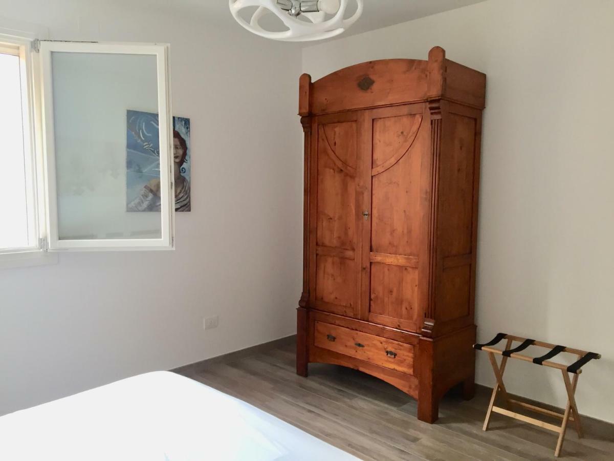 Modern Flat Lecce ++ Apartment Bagian luar foto
