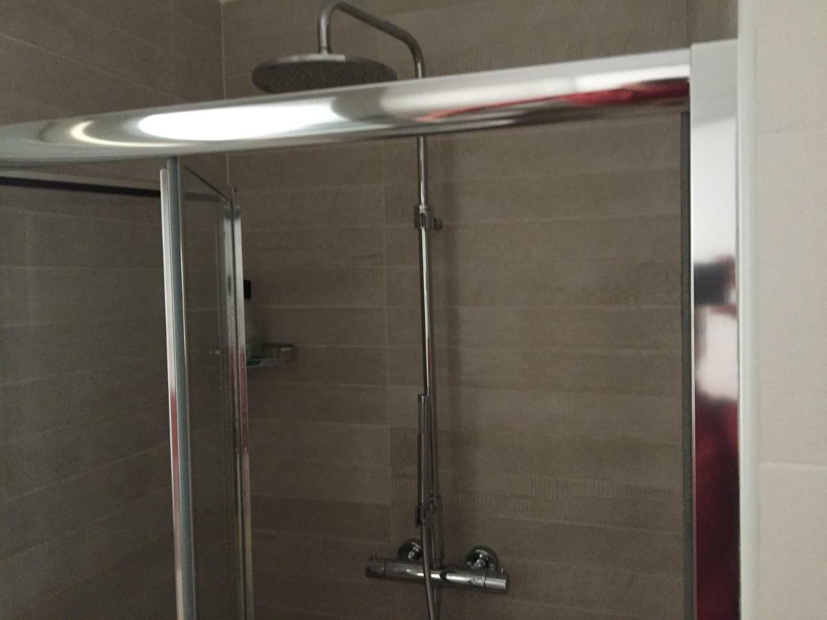 Modern Flat Lecce ++ Apartment Bagian luar foto